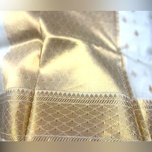 Brand New !House Of RuSa Indian Pure Silk Saree in White and Gold Zari
